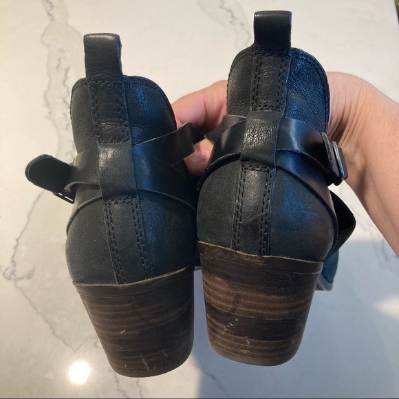 LUCKY BRAND Sz  10 Peep Toe Buckle Stacked Heel Ankle Leather Booties - Picture 6 of 13